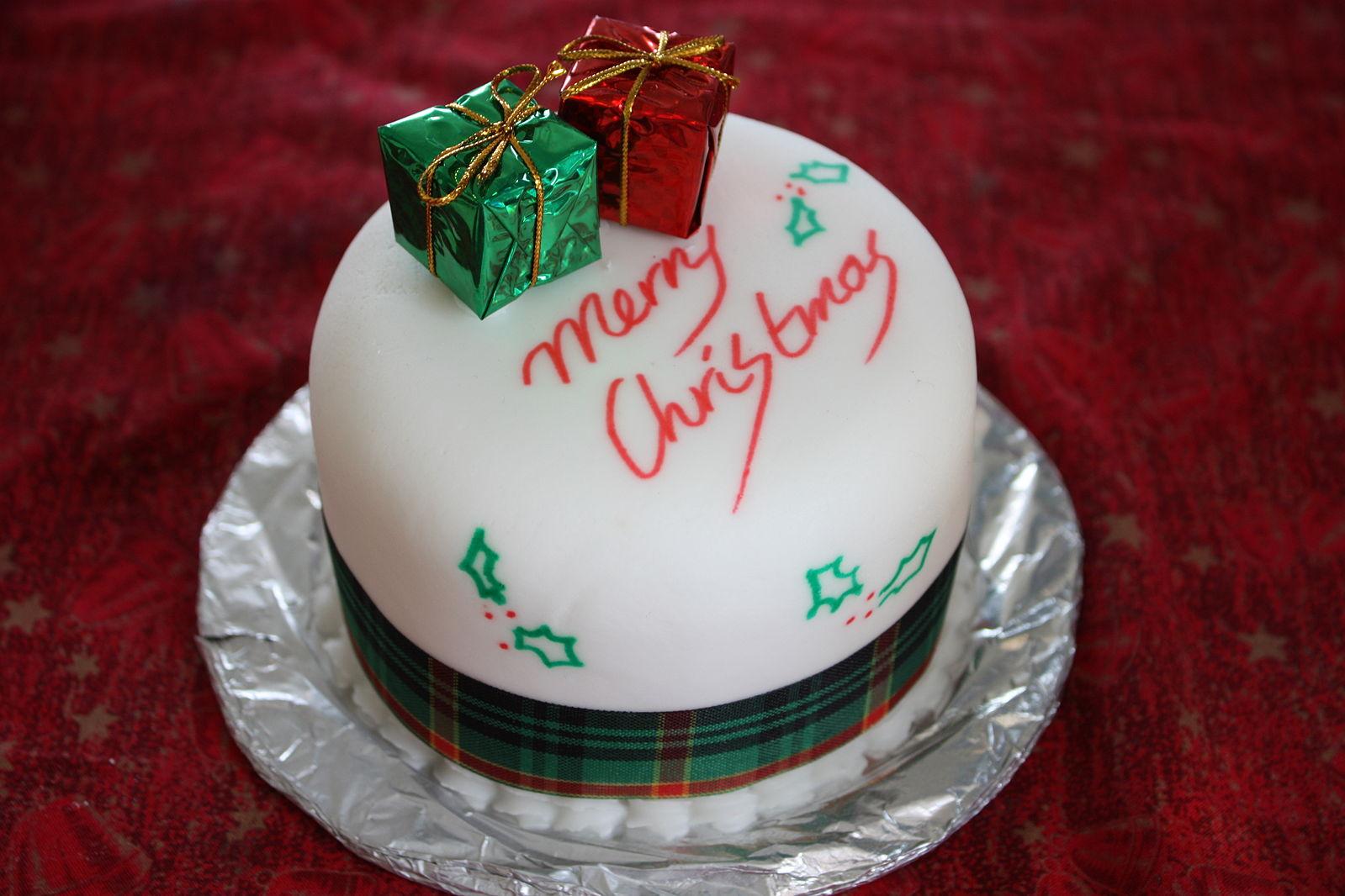 20 Delightful Christmas Cake Ideas Giant Singapore