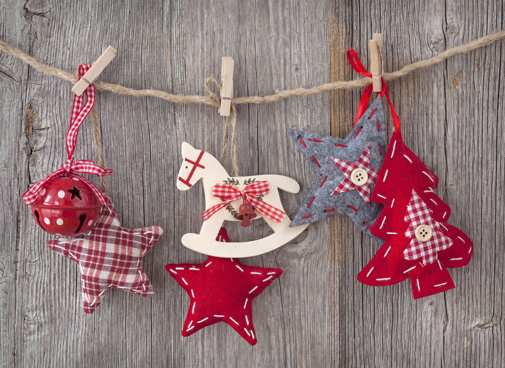 Cheap Christmas Decorations: 20 Easy Ideas To Delight You | Giant ...